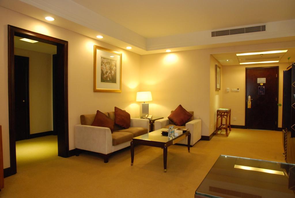 东莞君兰酒店 Grand Land Hotel Dongguan  Exterior foto