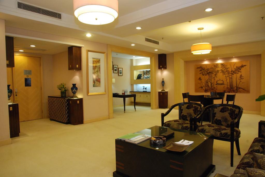 东莞君兰酒店 Grand Land Hotel Dongguan  Exterior foto