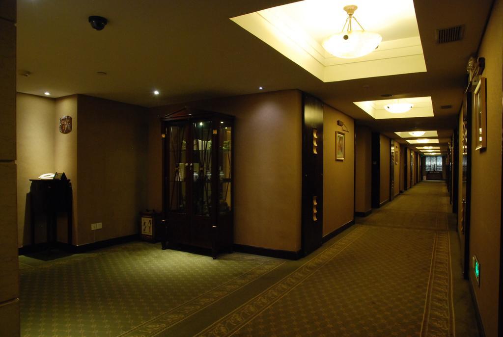 东莞君兰酒店 Grand Land Hotel Dongguan  Exterior foto