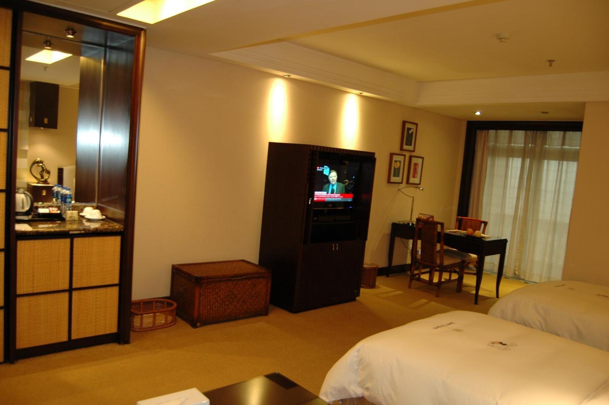东莞君兰酒店 Grand Land Hotel Dongguan  Exterior foto